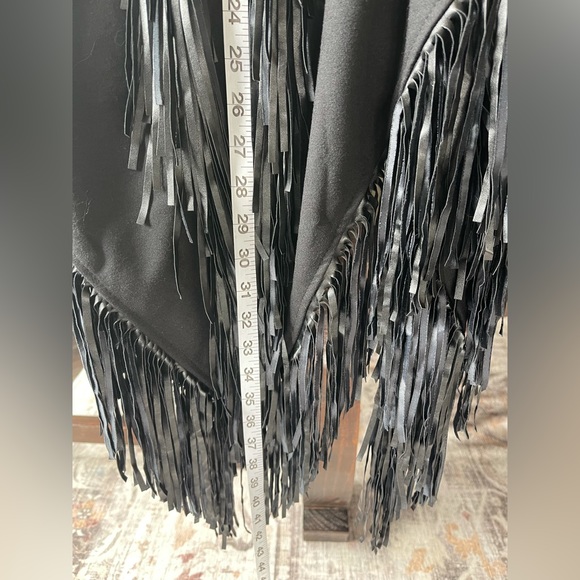 GOLDIE fringe black jacket - Picture 4 of 5
